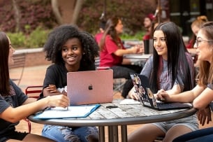 Students on University of South Carolina campus