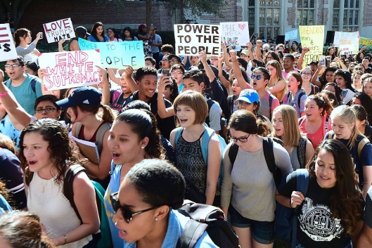 Student protest Trump