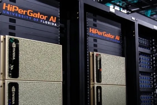 Supercomputer