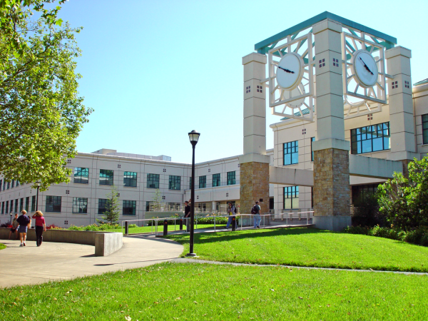 Sonoma State AVP de assuntos estudantis, entrada, sucesso