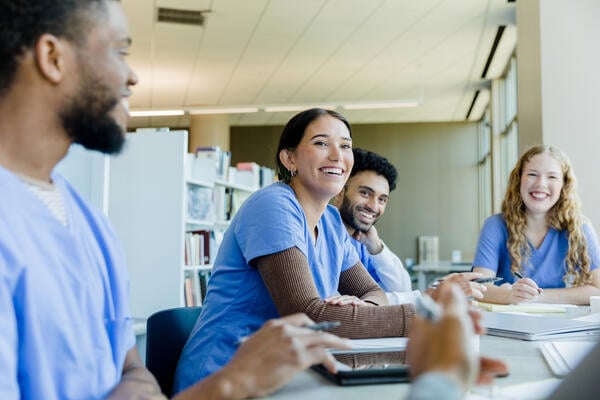 Faculdades Comunitárias de LA, Parceiro CSUS em Iniciativa de Enfermagem