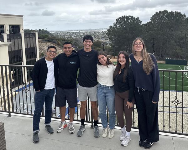 Os embaixadores de muito -estar estudantis fazem com que o campus apoie convidando