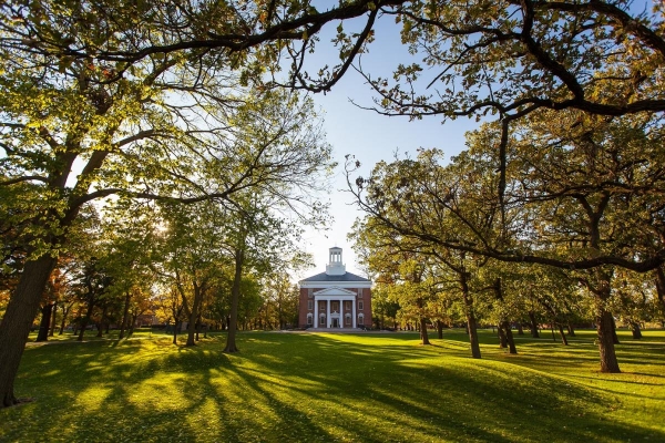 Beloit redesigns its academic calendar to give itself more flexibility