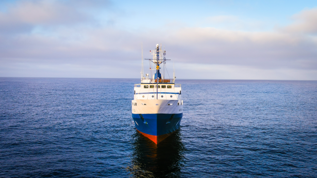 E/V Nautilus sails on the ocean