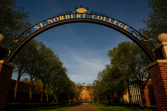 A photo of the St. Norbert College campus
