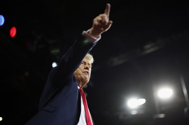 Donald Trump points a finger
