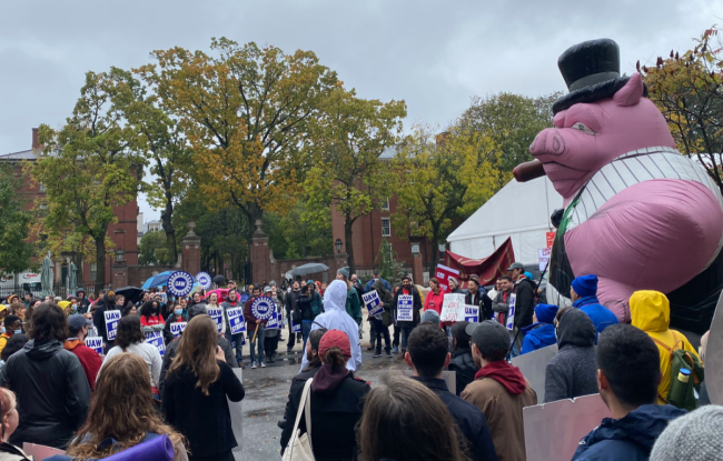 As Columbia's Endowment Grows to $14 Billion, Student Workers Demand Living Wage