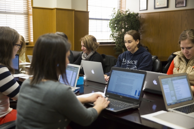 Encouraging female faculty to publish research