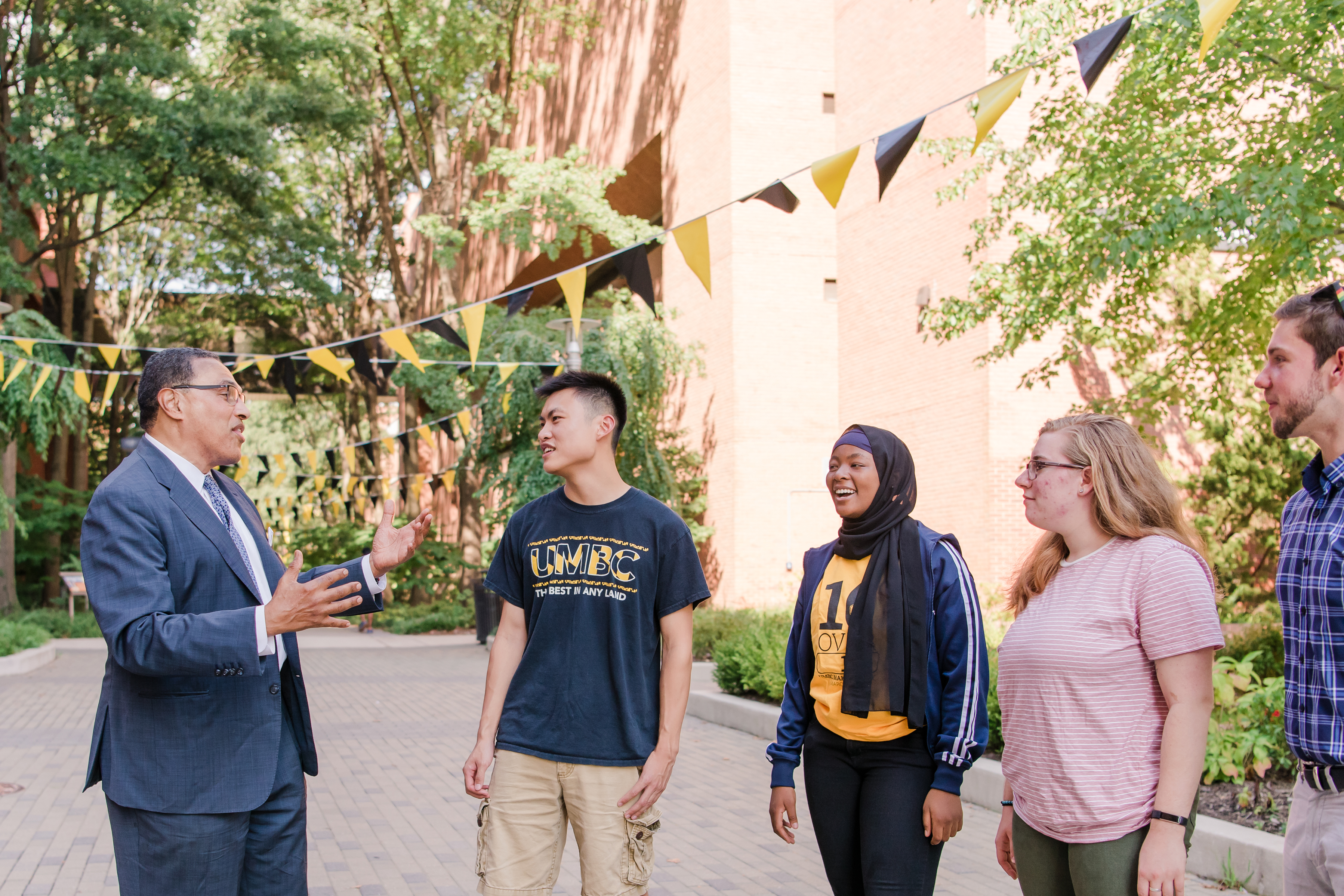 Freeman Hrabowski chats with students on campus / Courtesy of UMBC