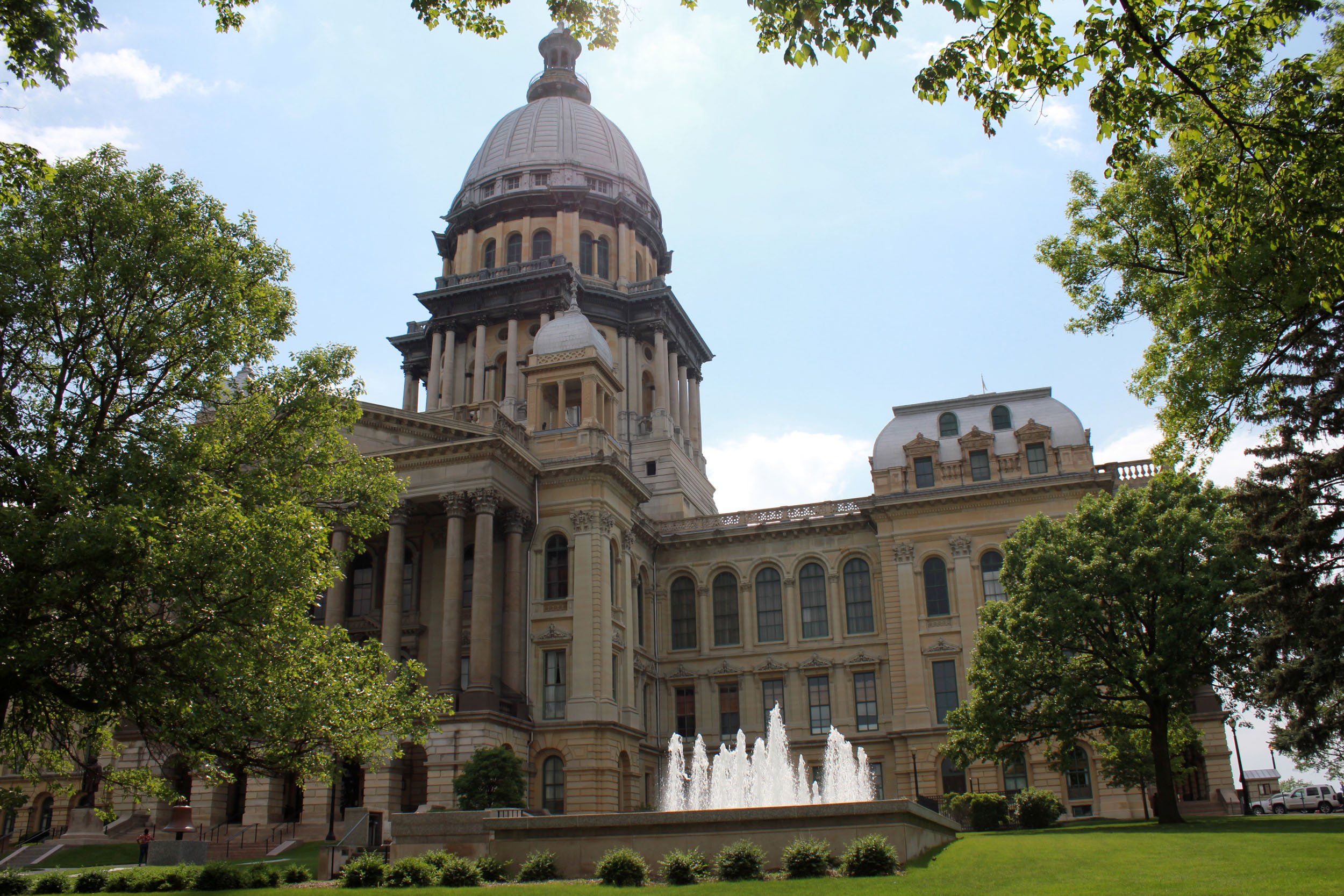 In Illinois and Pennsylvania, budget stalemates force colleges to cover