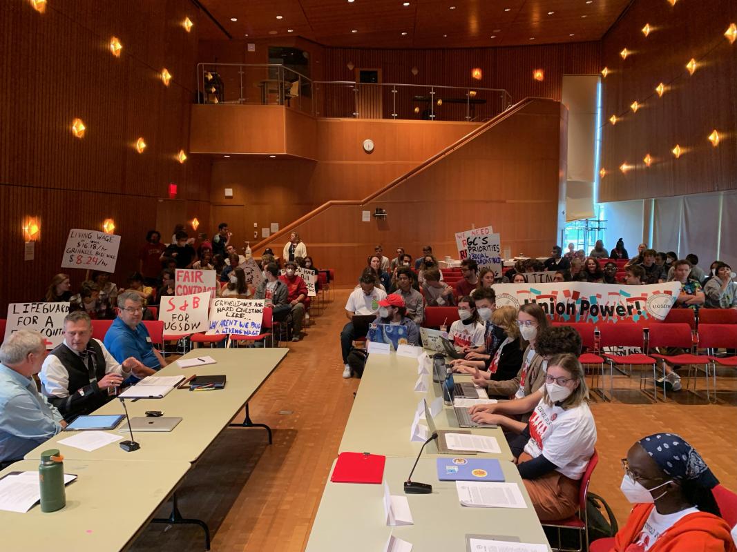 Student resident assistant unions gain traction