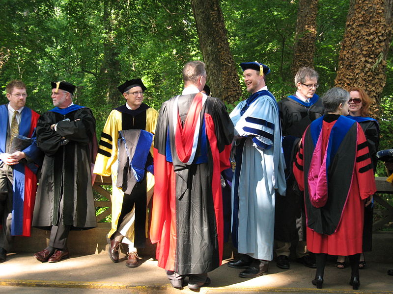 New analysis shows gaps between humanities Ph.D.s and others with doctorates